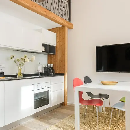 Apartment Vinci16 *