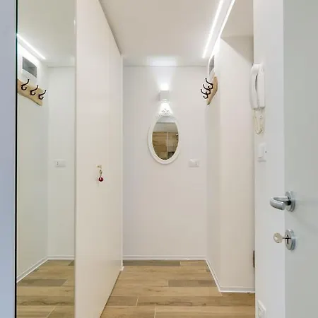 Vinci16 Apartment *